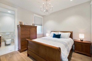bedroom-sleigh-bed-duboce (1)